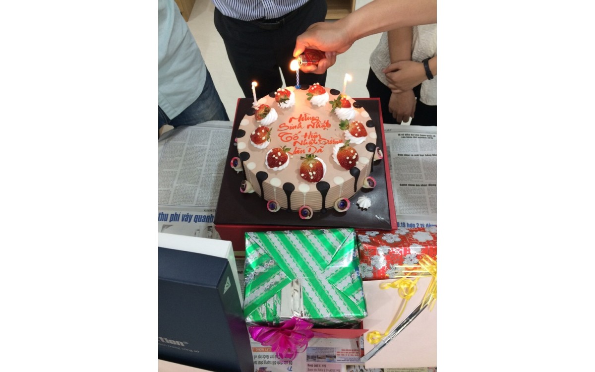 C&Ocirc;NG ĐO&Agrave;N CTY BN FURNITURE TỔ CHỨC SINH NHẬT NH&Acirc;N VI&Ecirc;N